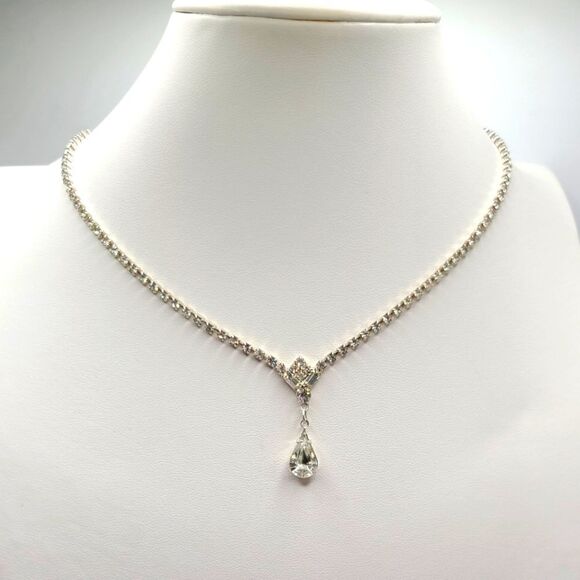 Beautiful rhinestone necklace, tear drop pendant - Picture 1 of 4
